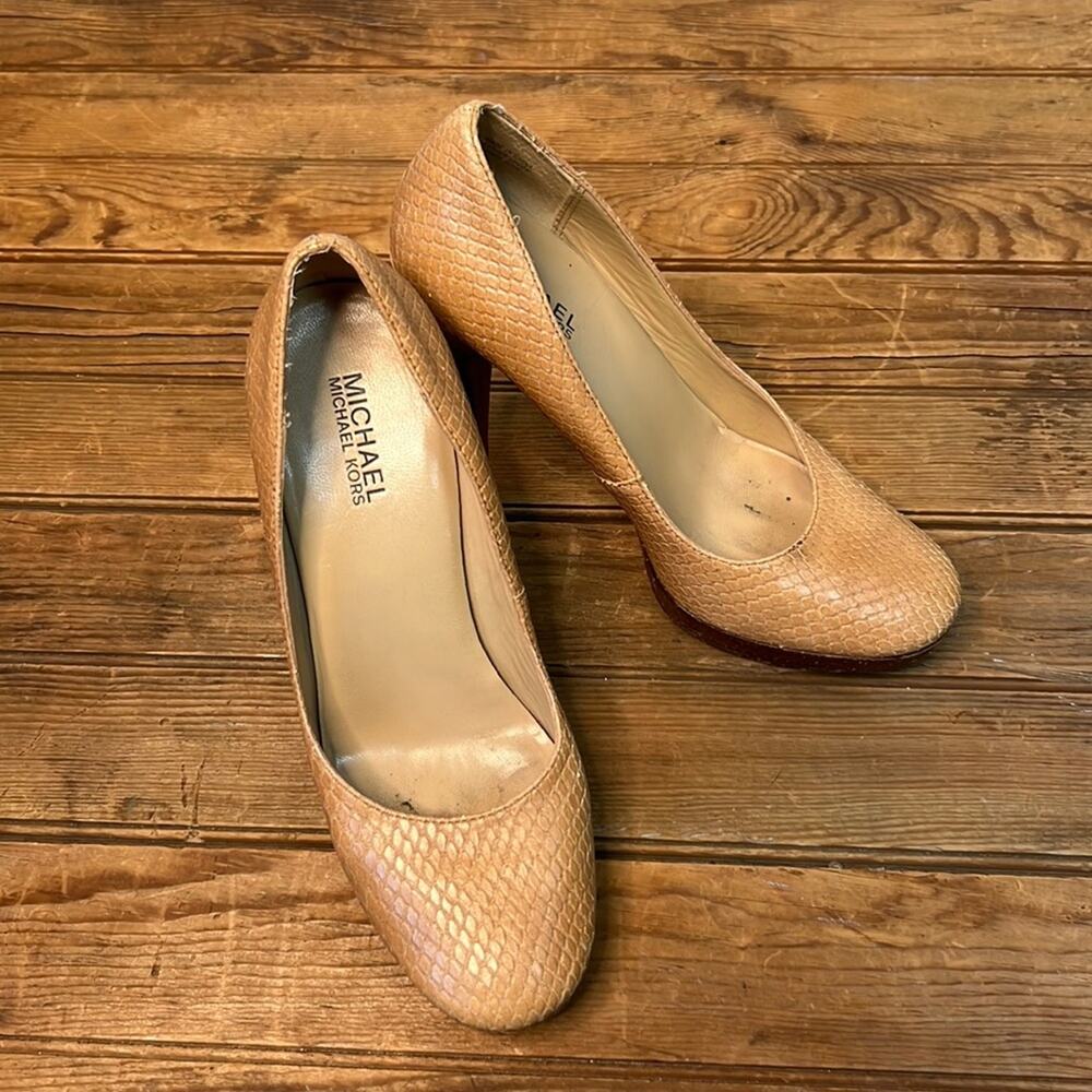 Vintage 90's Michael Kors leather shoes platform round toe nude heels pumps